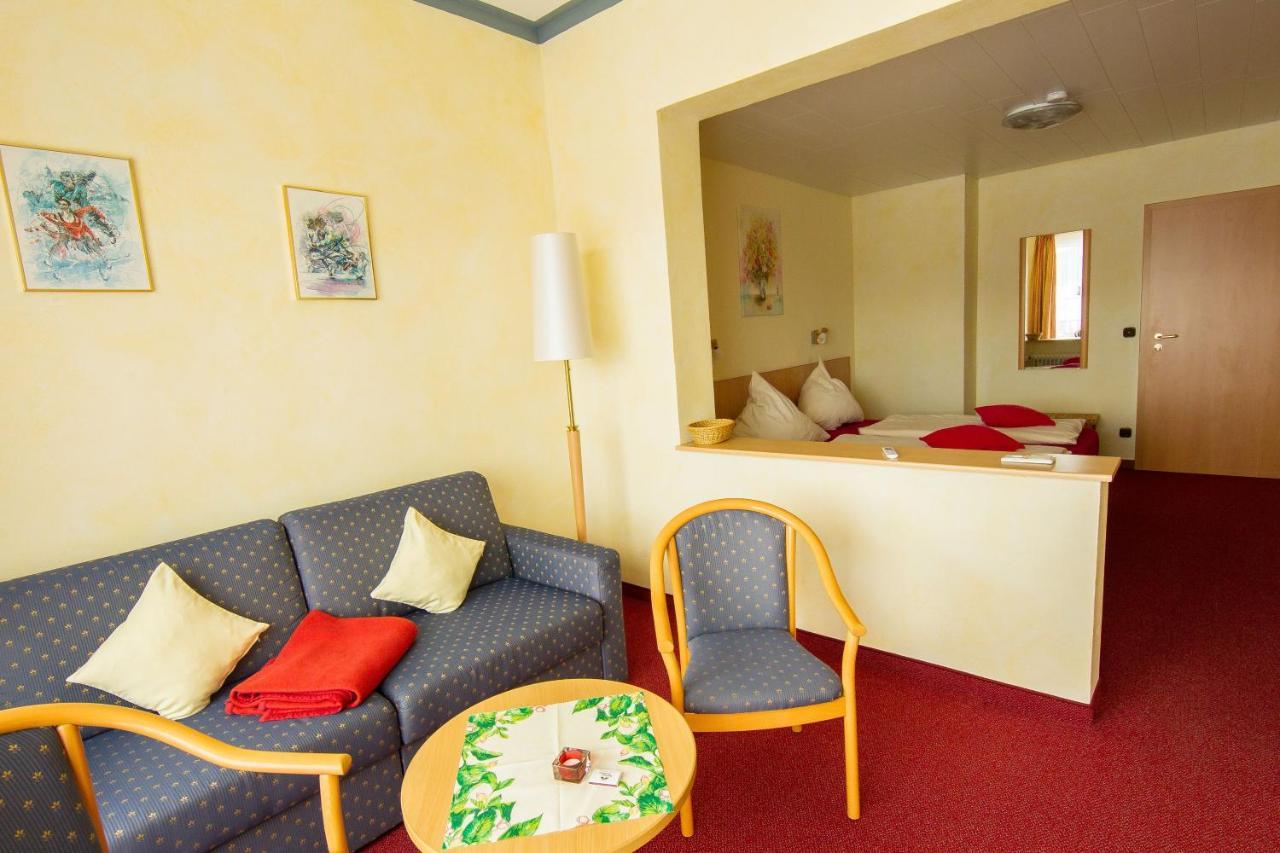 Hotelpension Schroeder ヴィリンゲン エクステリア 写真