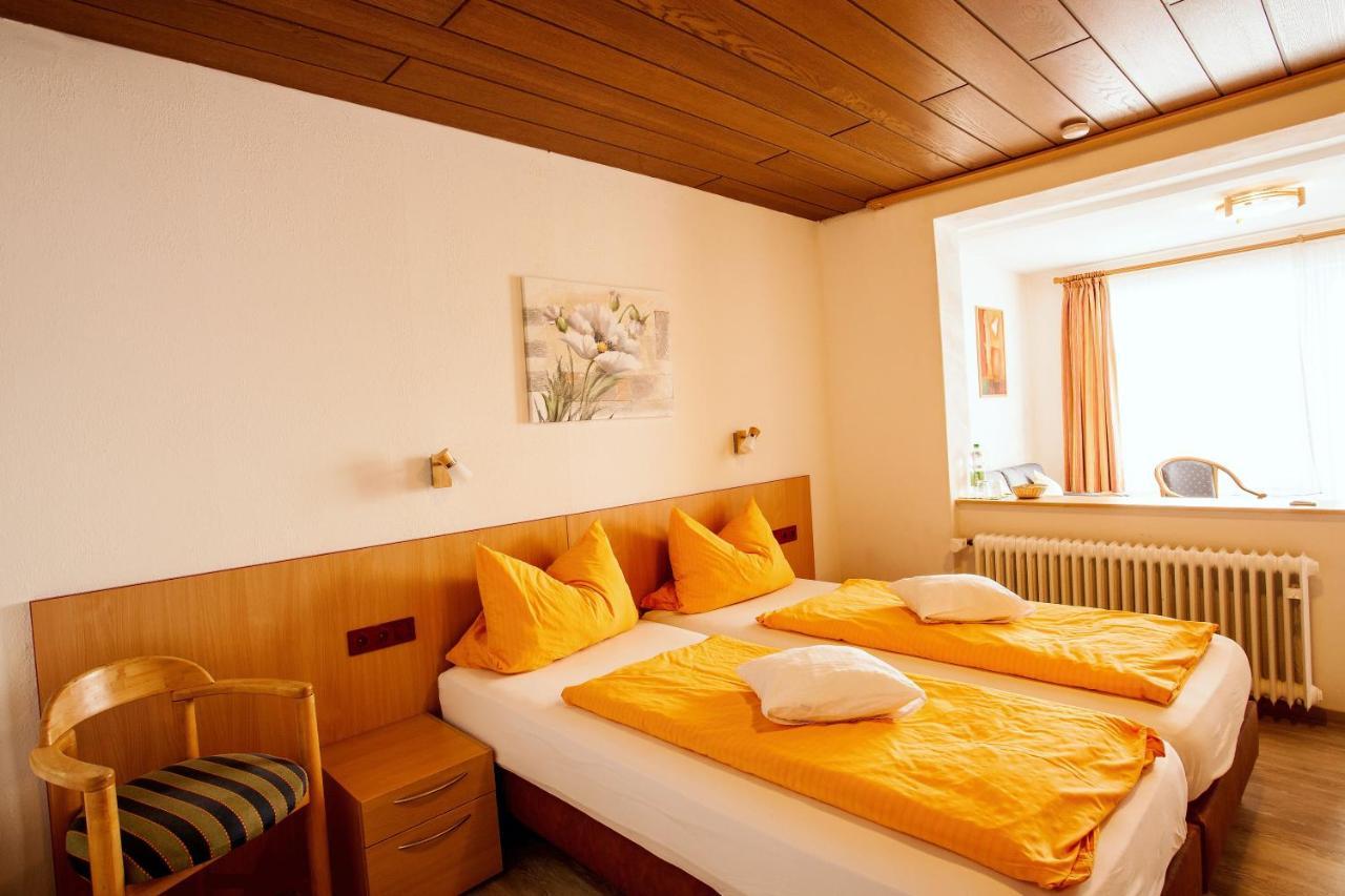 Hotelpension Schroeder ヴィリンゲン エクステリア 写真