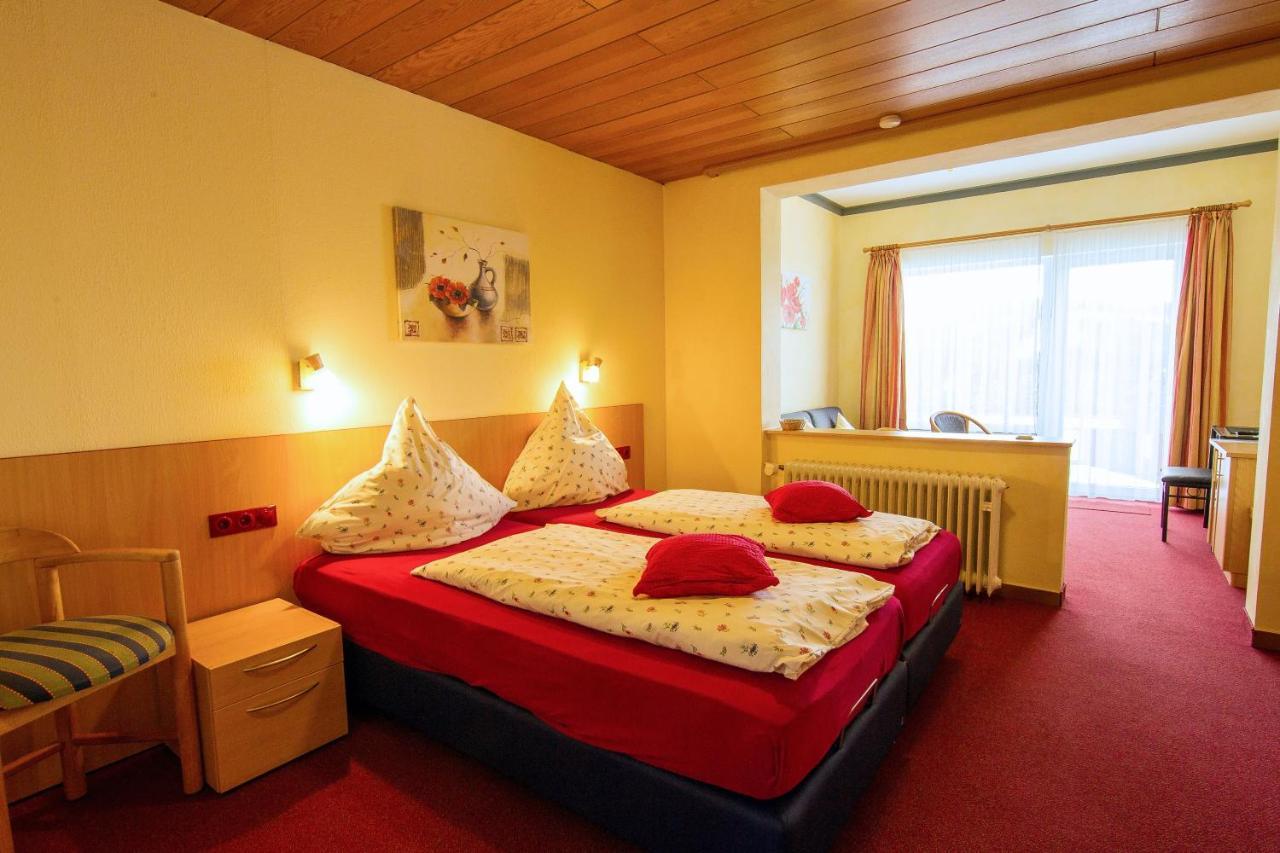 Hotelpension Schroeder ヴィリンゲン エクステリア 写真