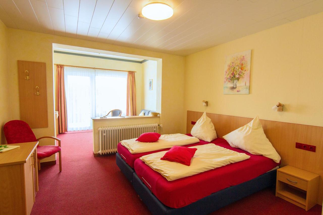 Hotelpension Schroeder ヴィリンゲン エクステリア 写真