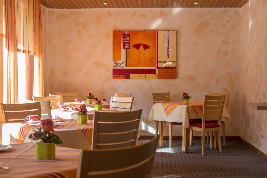 Hotelpension Schroeder ヴィリンゲン エクステリア 写真