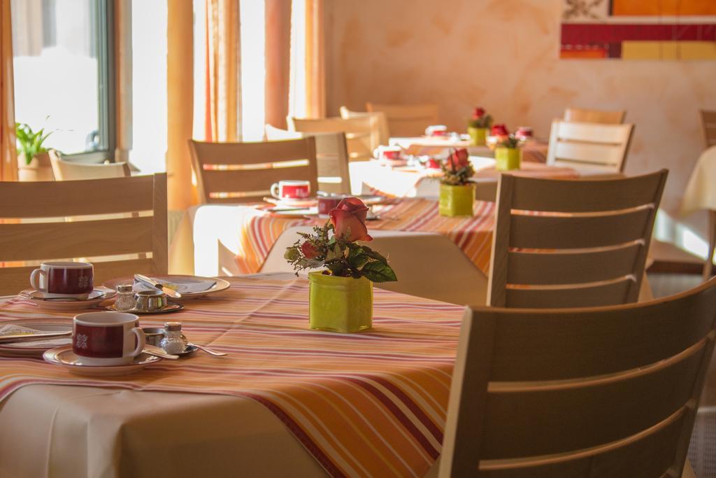 Hotelpension Schroeder ヴィリンゲン エクステリア 写真