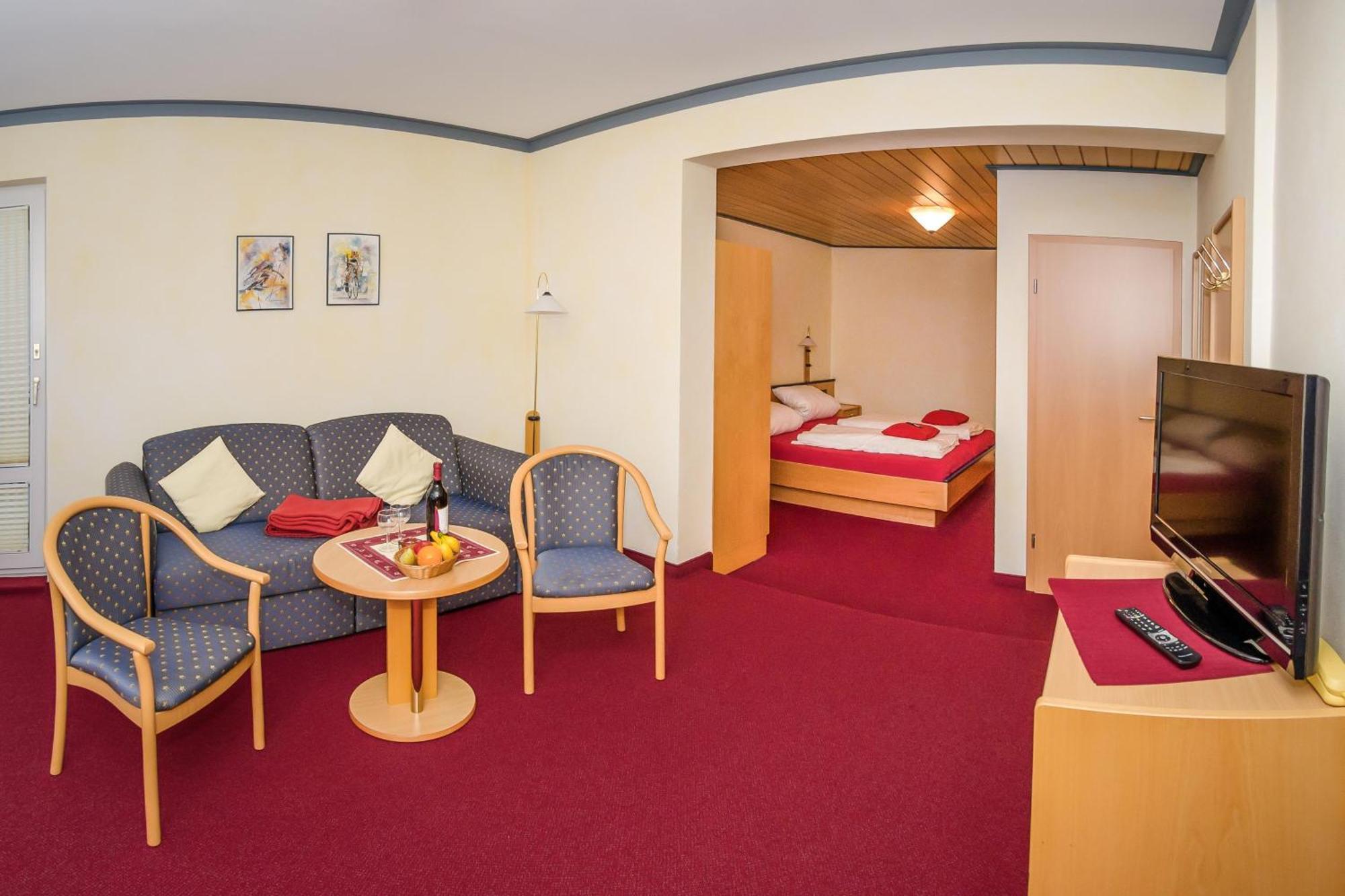 Hotelpension Schroeder ヴィリンゲン エクステリア 写真