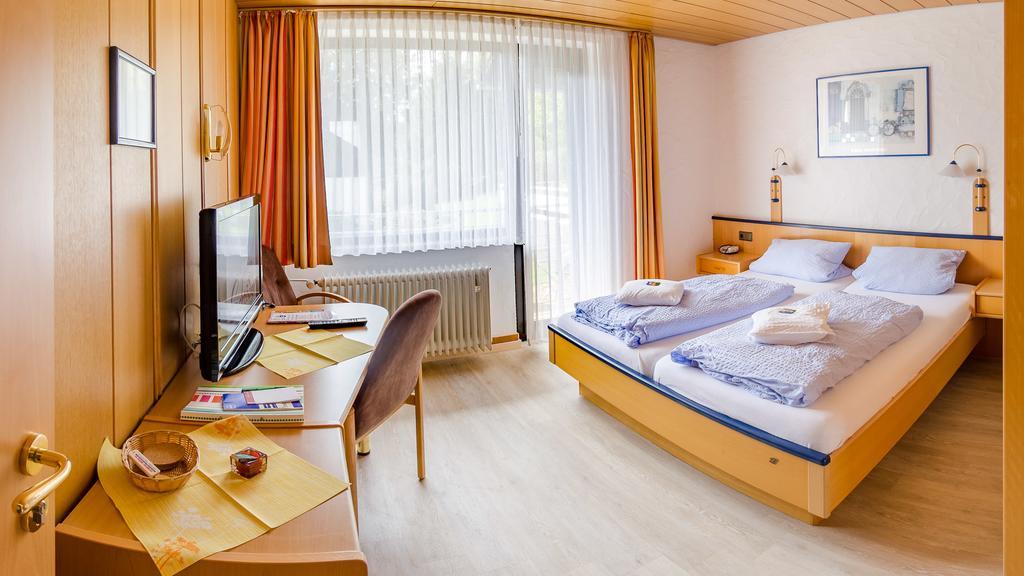 Hotelpension Schroeder ヴィリンゲン エクステリア 写真